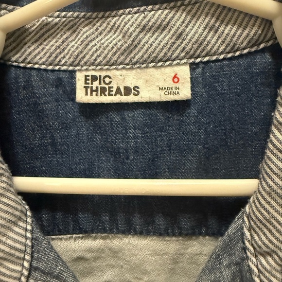 Epic Threads Kids Eagle Denim Button Shirt Size 6 - Picture 2 of 5